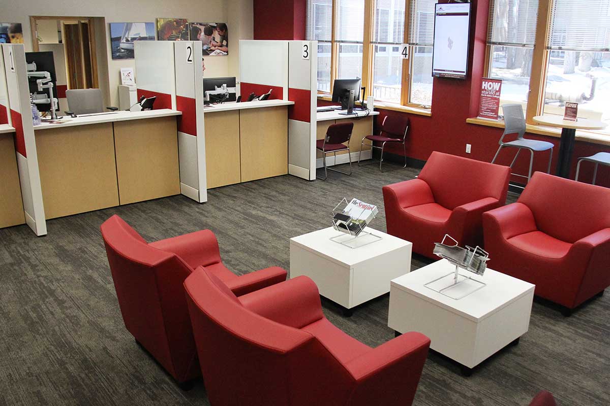 Cardinal central with empty chairs and booths